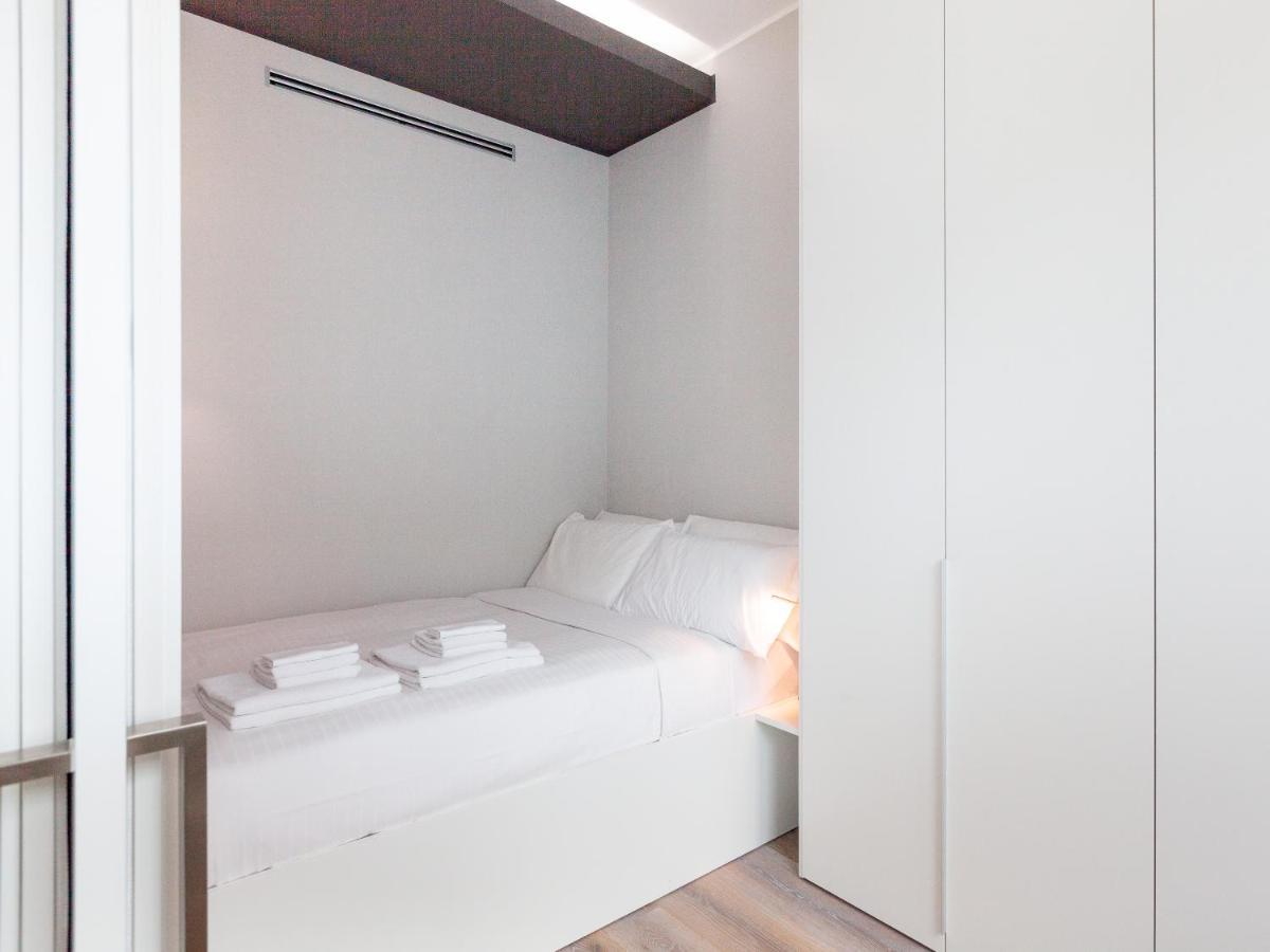 Easyhomes-City Centre Suites Milán Exterior foto